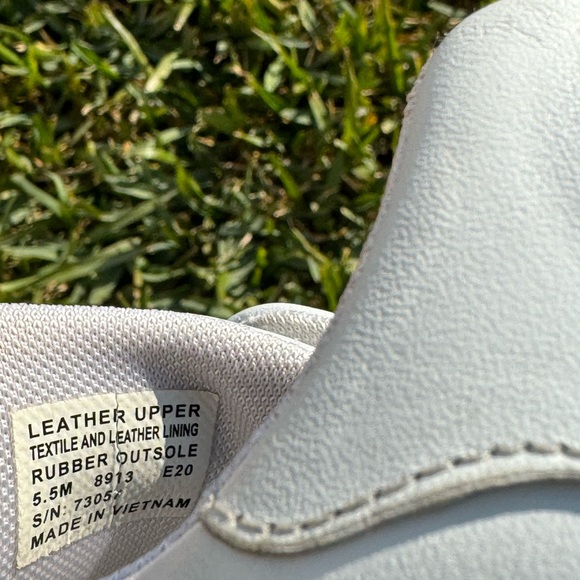 TORY BURCH Low Top Howell white leather sneaker Size 5.5 - Picture 13 of 15